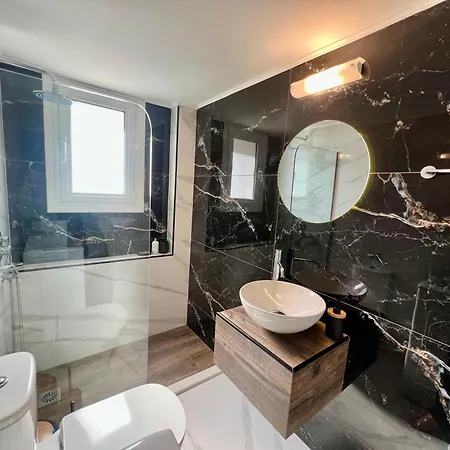 Paradise 2 *